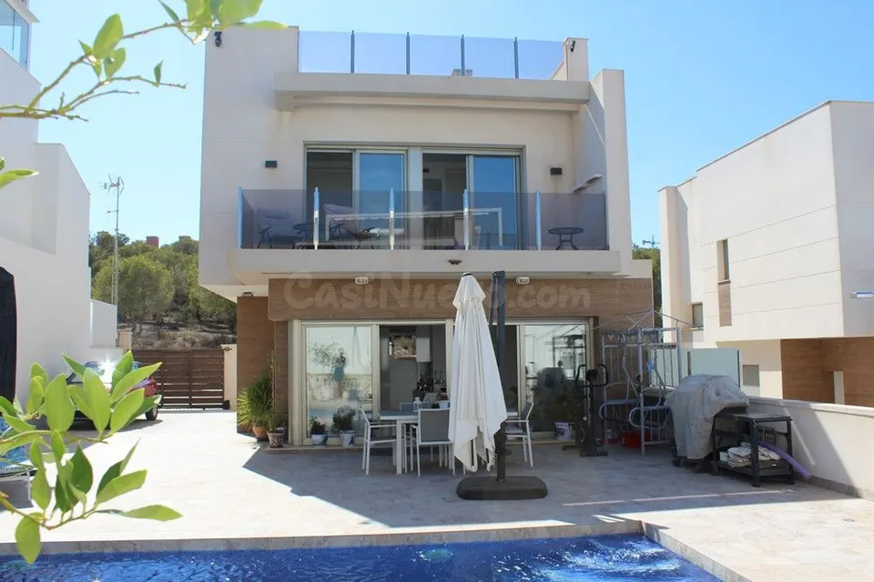 Villa 3 habitaciones 118m² en venta - Pueblo 9