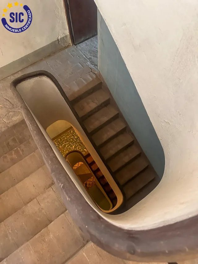 Casa de planta baja y dos alturas en el centro de Castellón, zona Tascas, junto a Fadrell, Borrull ideal para restauración o para vivienda. — 39