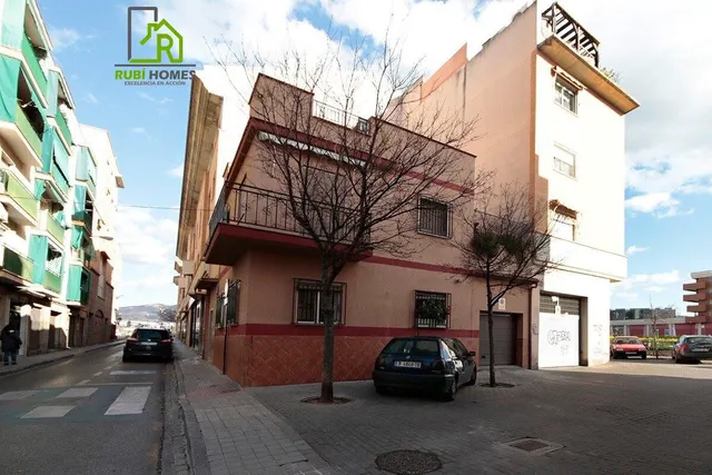 Magnifica vivienda con garaje en vergeles, junto a palacio de deportes — 27