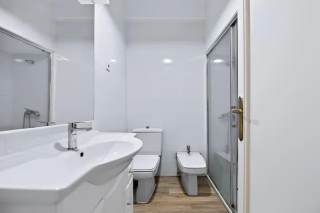 Amplio Piso en Venta en Ciudad Universitaria, Madrid - ¡Oportunidad Única! — 12