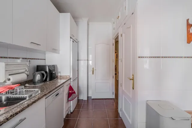 Se vende piso reformado en la calle Alcalde Sainz de Baranda — 13