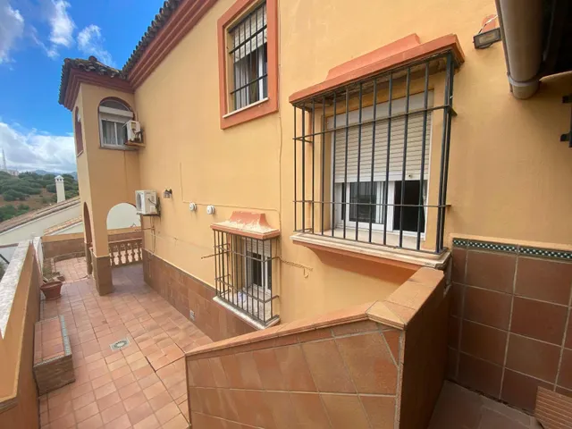 Exclusivo pareado en Santa Mónica: elegancia, espacio y vistas inigualables — 31