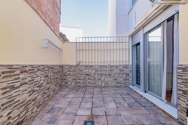 Piso en Peligros: 3 dormitorios,2 baños, patio, ascensor,garaje y trastero — 27
