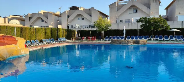 Chalet pareado con amplia parcela y grandes posibilidades de ampliación en Castalla internacional — 35