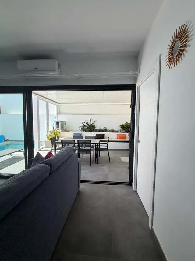Casa con piscina privada junto al mar en La Listada — 13
