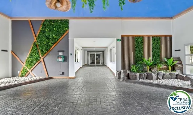 Ático de 61 m2, con 60 m2 de terraza-solarium, LICENCIA TURISTICA. — 17