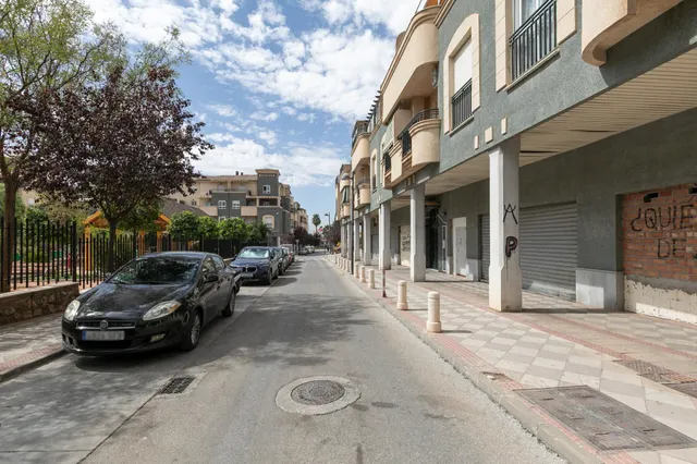 Oportunidad en Atarfe, local de origen de 222m2 — 12