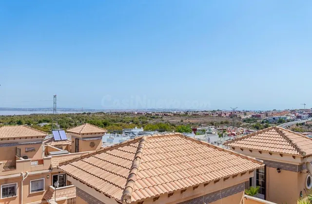 Soleada vivienda en Villamartín, Orihuela Costa. — 4