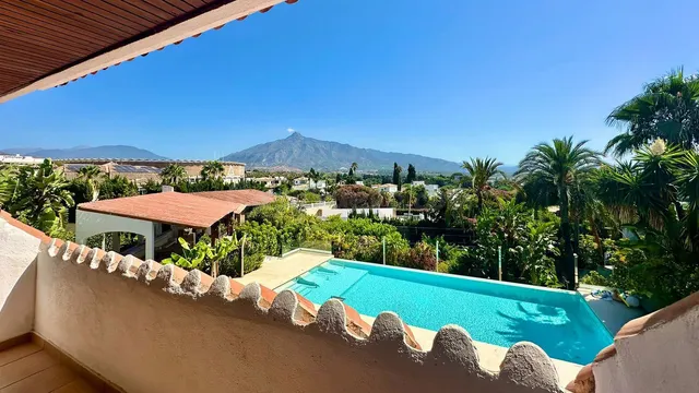 Chalet 7 habitaciones 834m² en venta - Marbella - foto 2