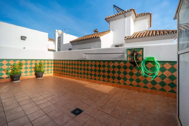 Exclusivo Chalet Pareado en Esquina – Cancelada (Estepona) — 32