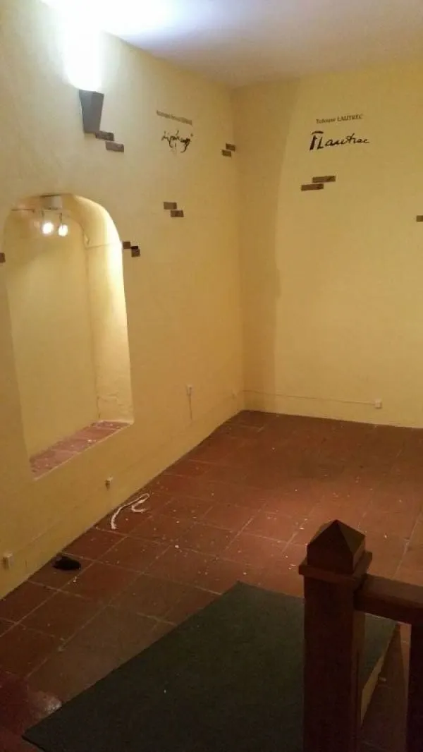 VENTA DE FABULOSO LOCAL COMERCIAL EN EL CASCO ANTIGUO — 7