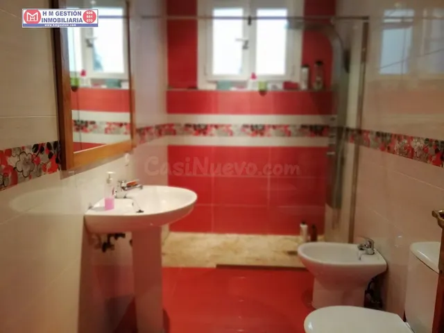 AMPLIA VIVIENDA REFORMADA EN 2016 EN CENTRO DE CRIPTANA - foto 2