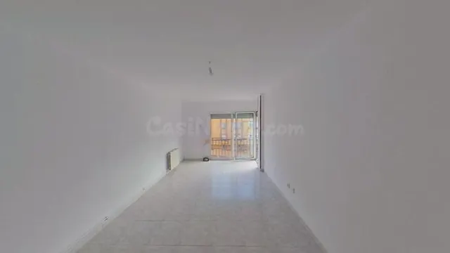 PISO EN VENTA EN SALT - GIRONA — 3