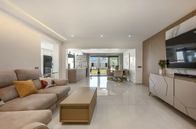 Chalet 3 habitaciones 260m² en venta - Costa Del Sol — 9