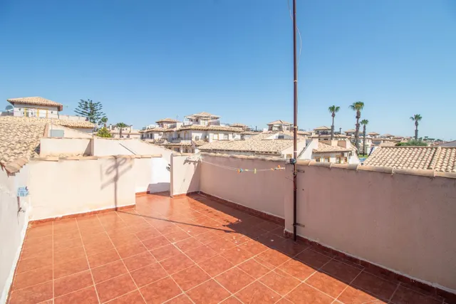 ADOSADO DE 2 DORMITORIOS 1 BAÑO EN LA REGIA ( ORIHUELA COSTA ) — 24