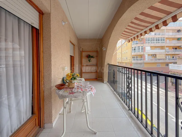 Playa del Cura! Fantástico apartamento tipo bungalow, con gigantesca terraza orientación sur y piscina comunitaria (700 mts playa) — 2