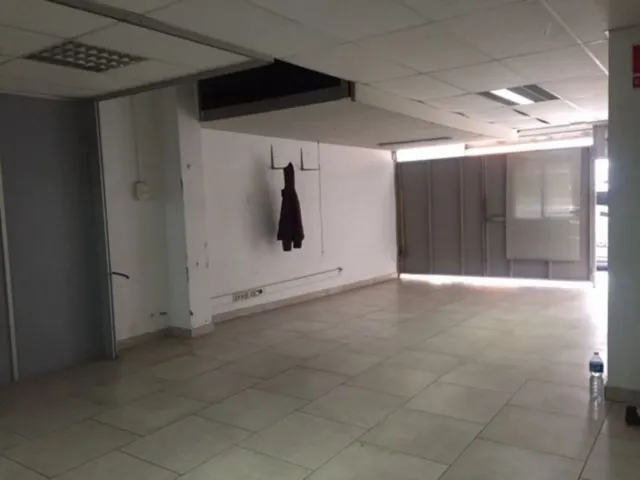 Local en alquiler en la zona hermetica de Sabadell — 6