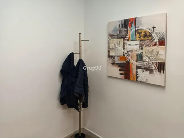 OFICINA EN VENTA EN LA ZONA ALTA DE LLEIDA — 10