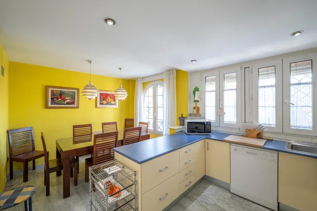 CHALET CON VISTAS PANORAMICAS EN GOJAR — 30
