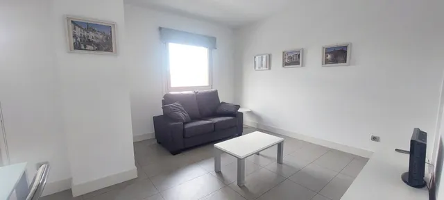 Apartamento amueblado en zona Campus de la Salud, urbanización privada — 16
