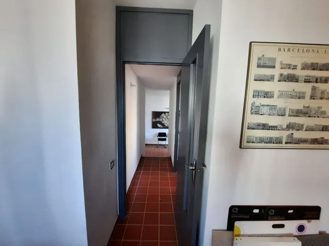 Local de 90 m2 esquinero. — 10