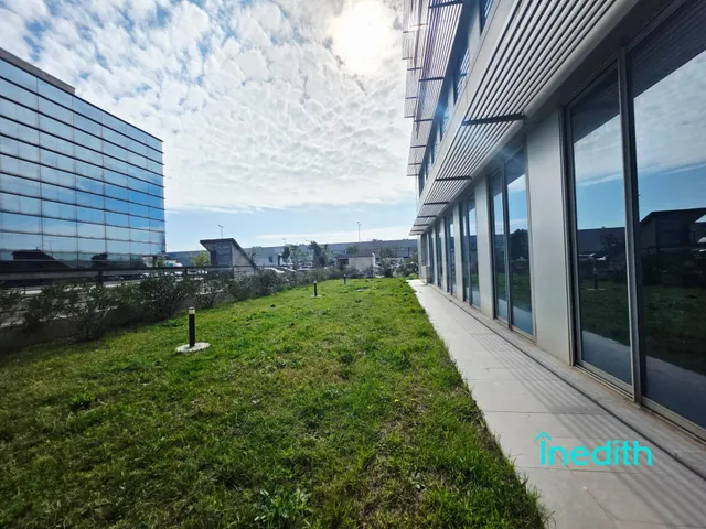 OFICINAS diáfanas o con despachos, 500 m2 cada una a 10 minu
