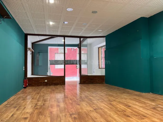Alquiler de local comercial en el centro de Castelló d’Empúr