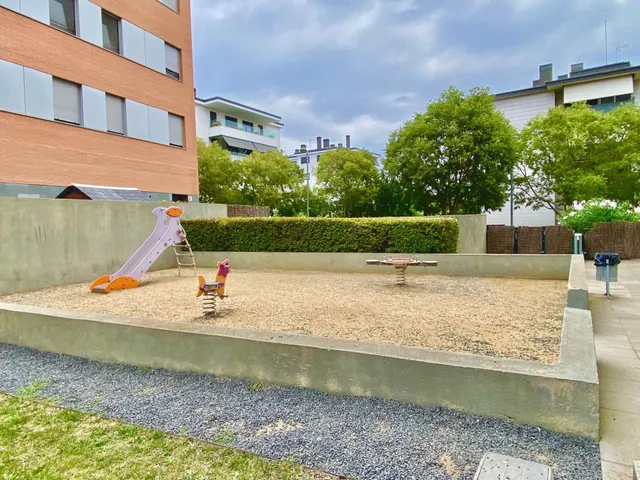 Piso en Venta Exterior con Piscina Comunitaria e Inquilino — 11