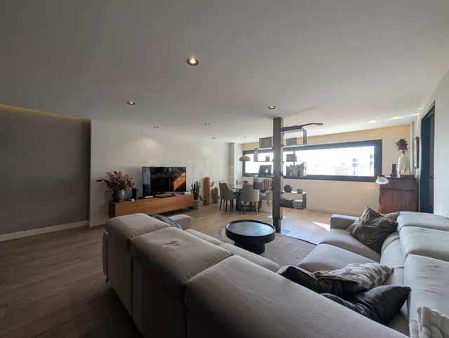¡ESPECTACULAR! ALTO, MODERNO Y EXTERIOR EN RESIDENCIAL CON G - foto 2