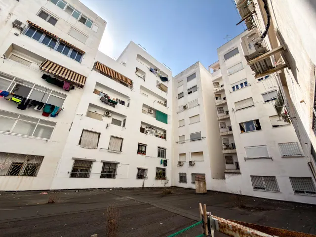 Piso en Higinio Noja,13 .La Creu del Grau, garaje incluido — 45