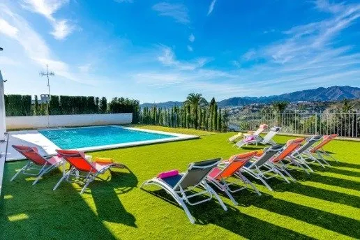 Villa Reformada con Vistas Panorámicas en la Sierrezuela — 7