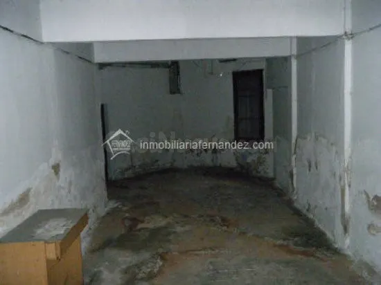 Local comercial 190m² en alquiler - COLON