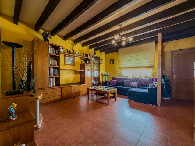 CHALET PAREADO EN VENTA CON TERRAZA EN VILLAFUFRE - foto 2