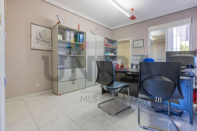 Casa en san roque con cochera y amplia terraza — 15