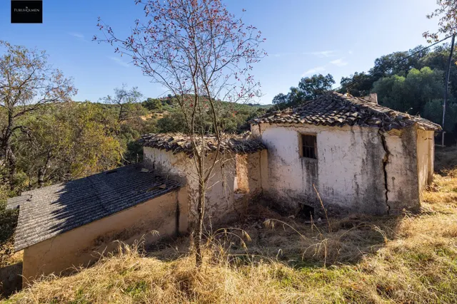 En uno de los pueblos más bonitos de España, finca ideal para rehabilitar y usar como alojamiento turístico — 23