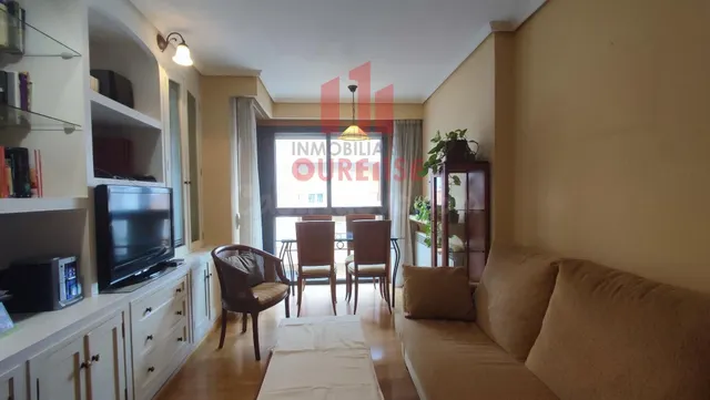 APARTAMENTO CON GARAJE Y TRASTERO EN LA ZONA DEL VEINTIUNO - foto 2