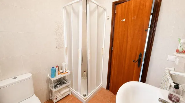 MAGNIFICO CHALET ADOSADO CON GRAN PARCELA, JARDIN Y PISCINA PRIVADA — 26