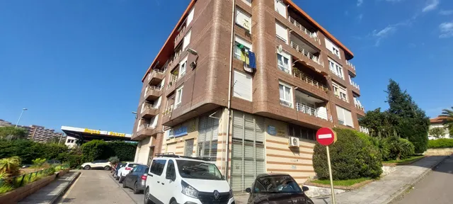 Piso de 3 dormitorios en Torrelavega — 4