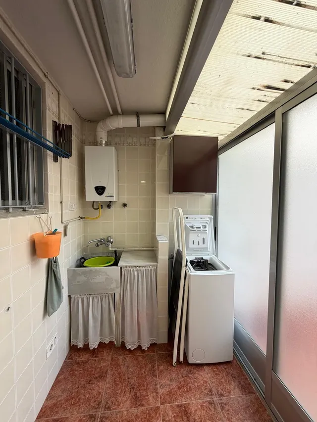 Amplio y Luminoso Piso en zona  d ela Avenida de la Horchata de  alboraya con Garaje — 23