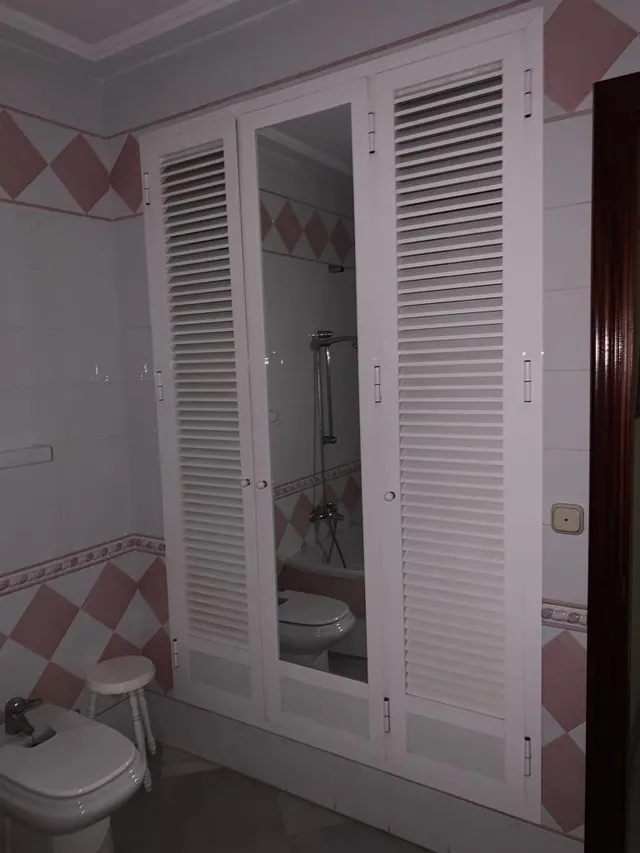Gran casa con garajes y local comercial — 13