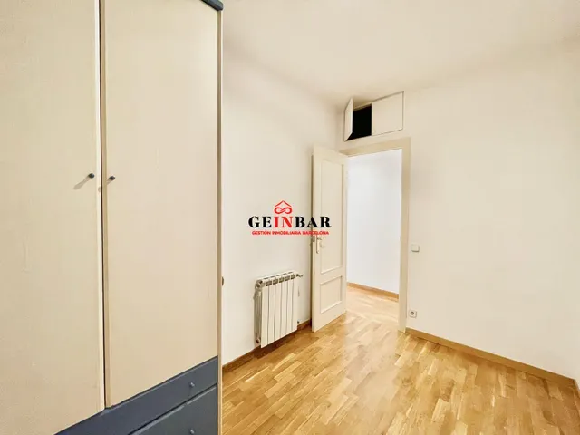 ENCANTADORA VIVIENDA JUNTO A PLAZA KENNEDY — 24