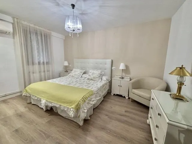EXCELENTE OPORTUNIDAD CASA EN ALQUILER TEMPORAL — 12