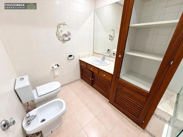 Casa céntrica y muy luminosa, con almacén de 105 m2 y magnífica terraza privada de 70 m2. — 15