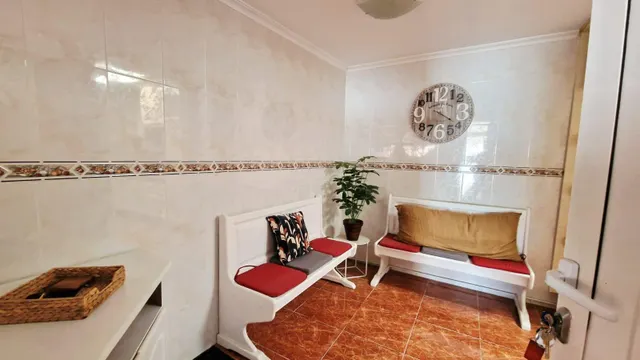 CHALET ADOSADO DE ESQUINA TOTALMENTE REFORMADO CON JARDÍN Y SOLÁRIUM — 26