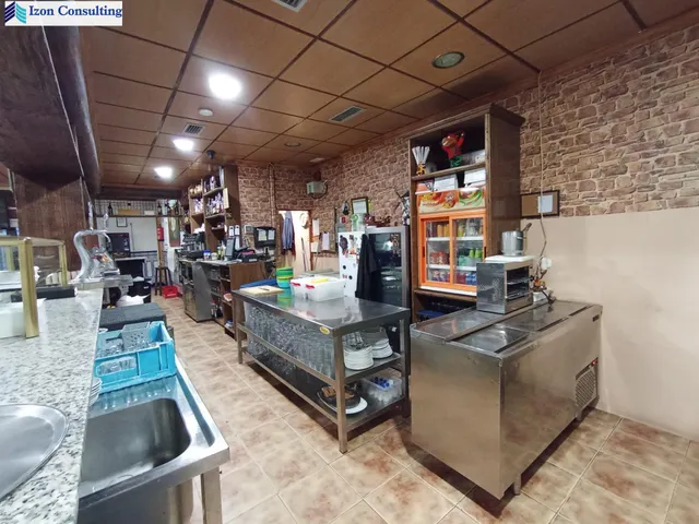 HOSTAL-RESTURANTE EN LA RODA — 11