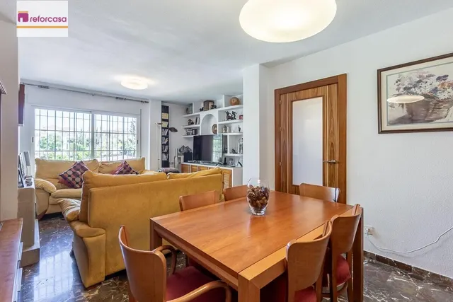 CASA PAREADA EN LA ZUBIA CON PISCINA, ZONA DE BARBACOA Y JARDÍN — 13