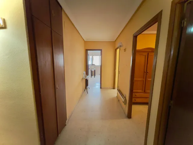 Apartamento con garaje en el centro — 23