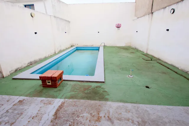Casa con piscina, para entrar a vivir, en La Garrovilla — 12