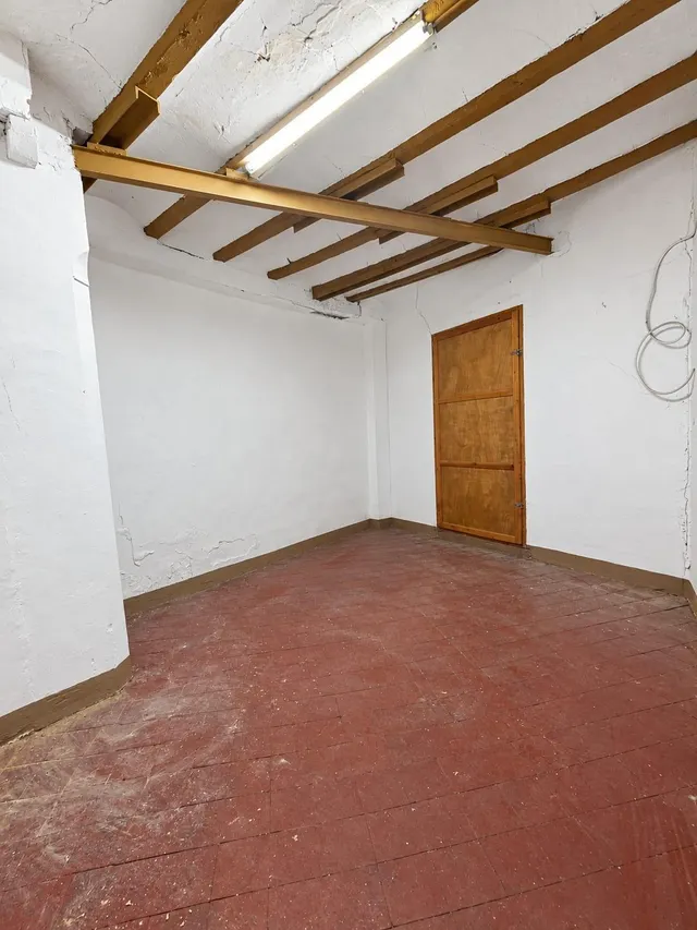 Edificio en venta en pleno centro de Tortosa: local acondicionado, división horizontal y terrado con vistas — 22