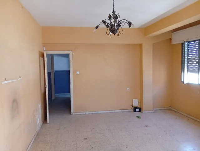 Amplia vivienda en el barrio de Los Ángeles de Almería — 10